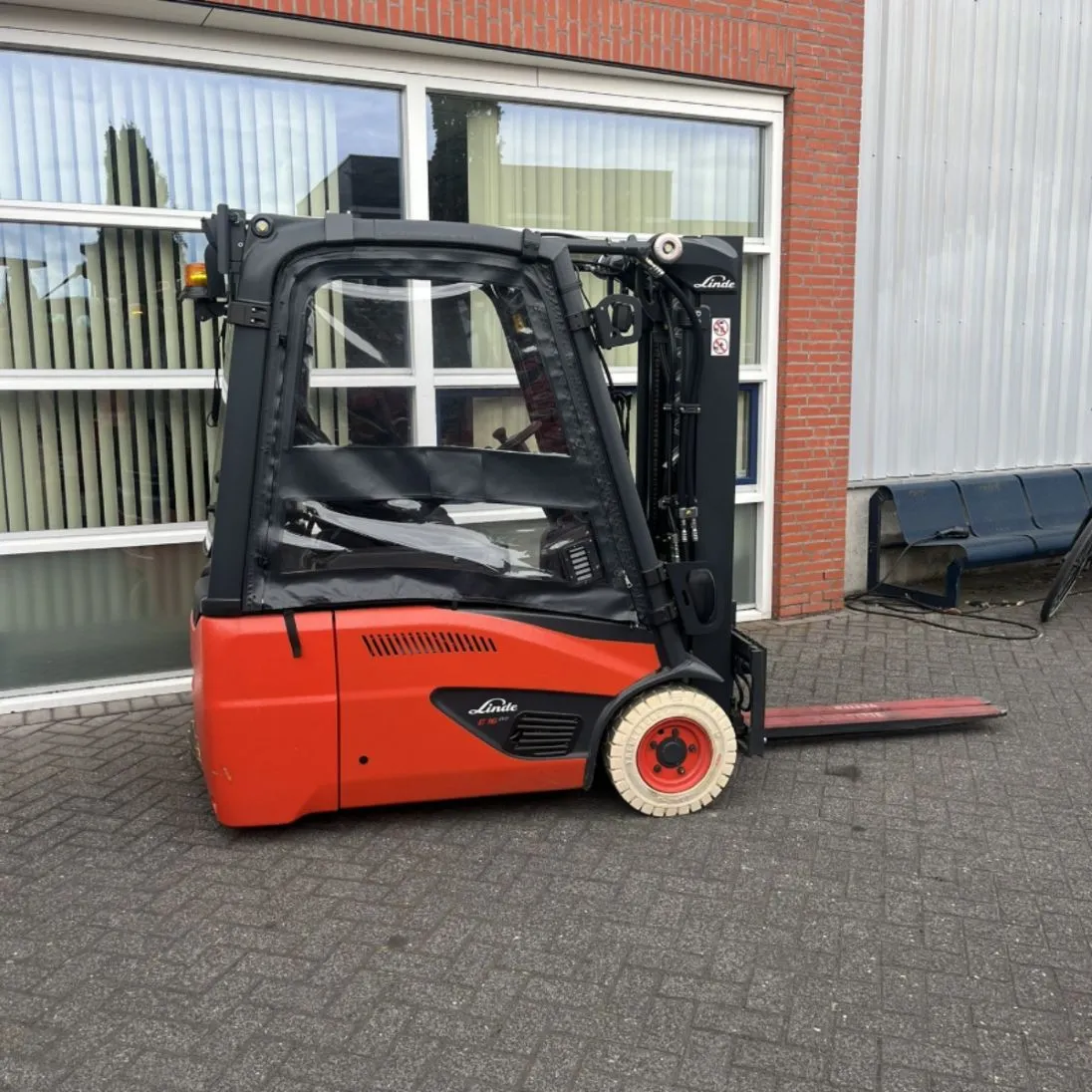 Linde E16 triplex